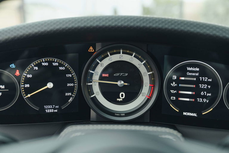 Porsche 992 GT3 Touring