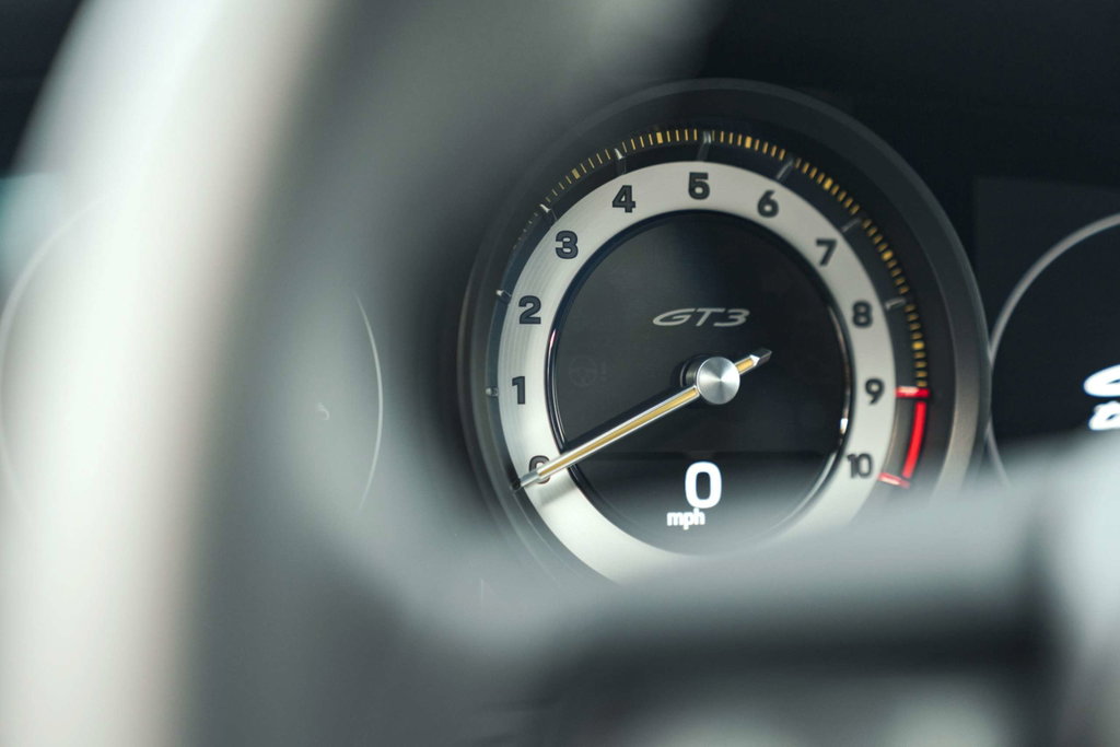 Porsche 992 GT3 Touring