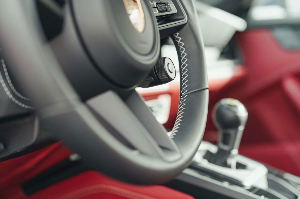 Porsche 992 GT3 Touring