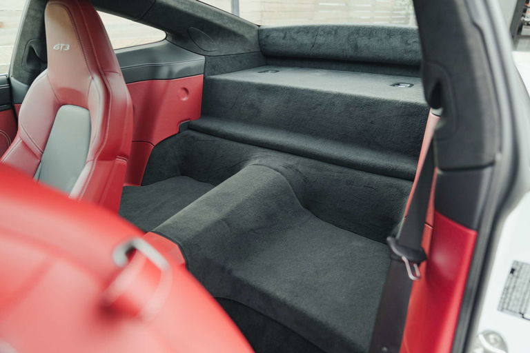 Porsche 992 GT3 Touring