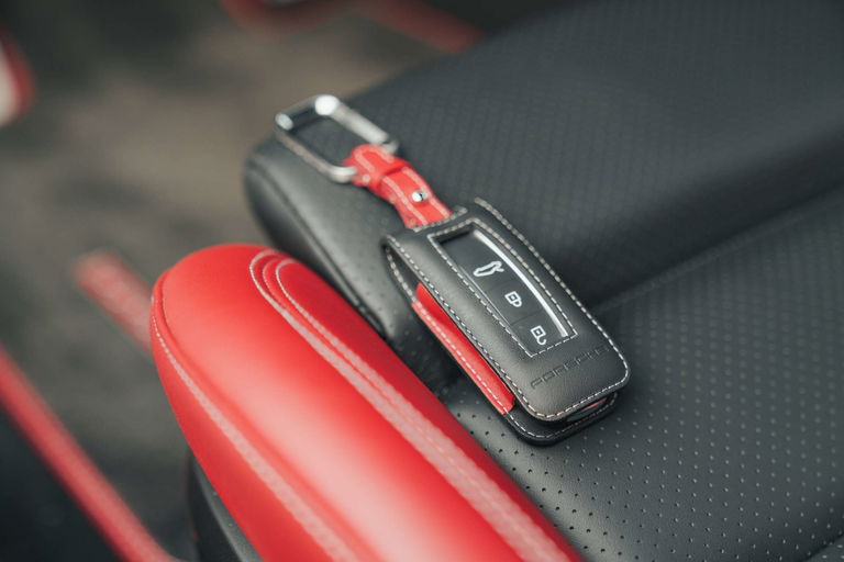 Porsche 992 GT3 Touring