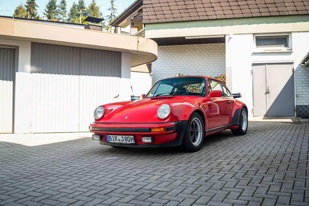 Porsche 911 Turbo 3.3