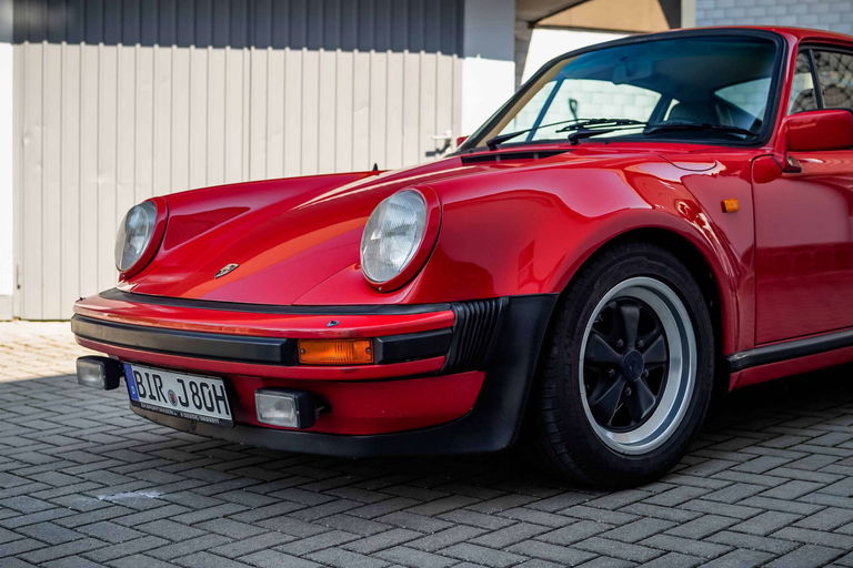 Porsche 911 Turbo 3.3