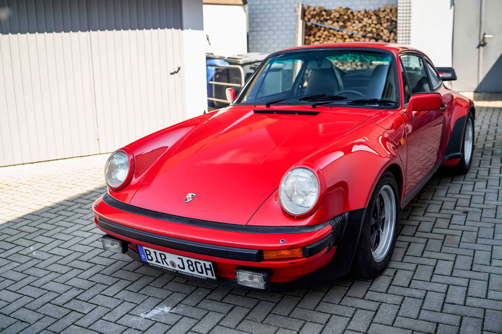 Porsche 911 Turbo 3.3