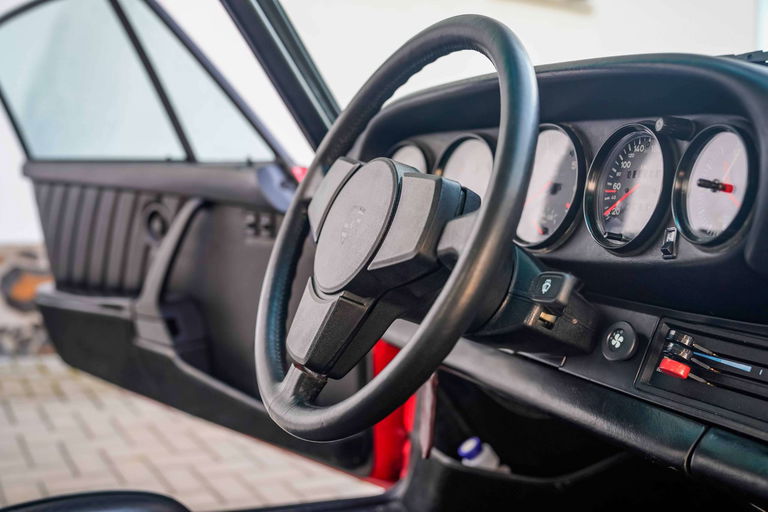 Porsche 911 Turbo 3.3