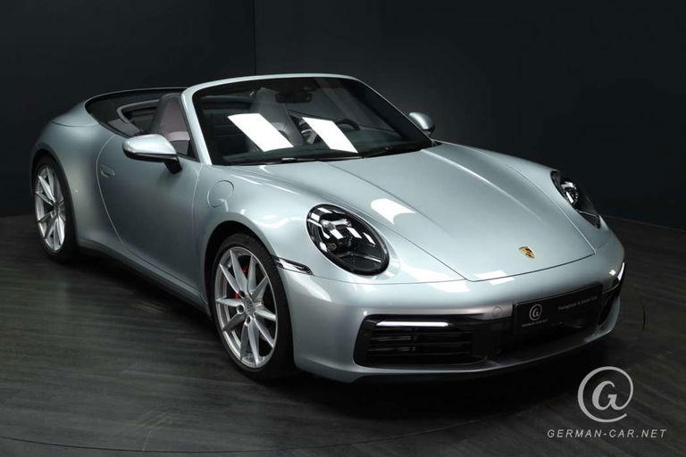 Porsche 992 Carrera 4S