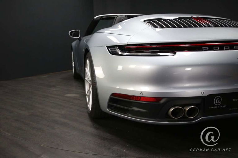 Porsche 992 Carrera 4S