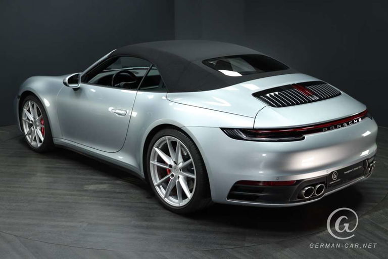 Porsche 992 Carrera 4S