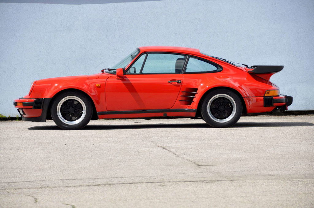 Porsche 911 Turbo 3.3