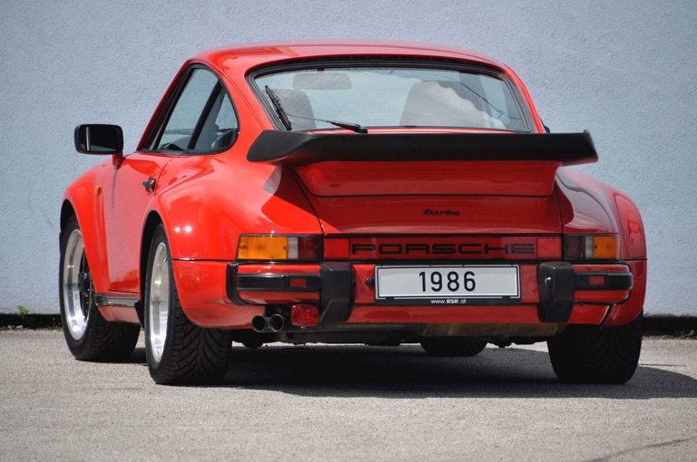 Porsche 911 Turbo 3.3