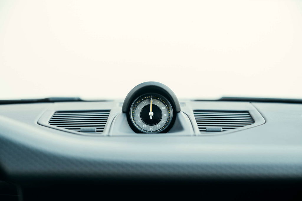 Porsche 992 GT3 Touring