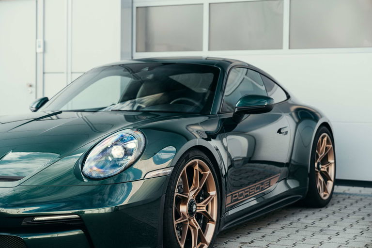 Porsche 992 GT3 Touring
