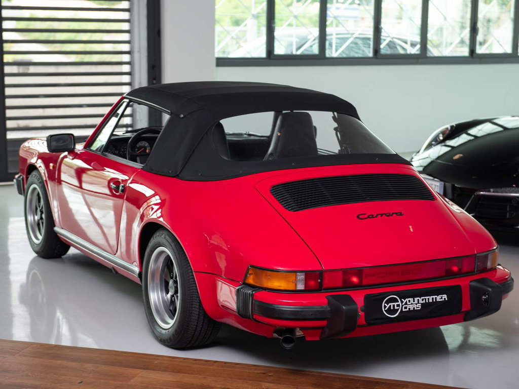 Porsche 911 Carrera 3.2