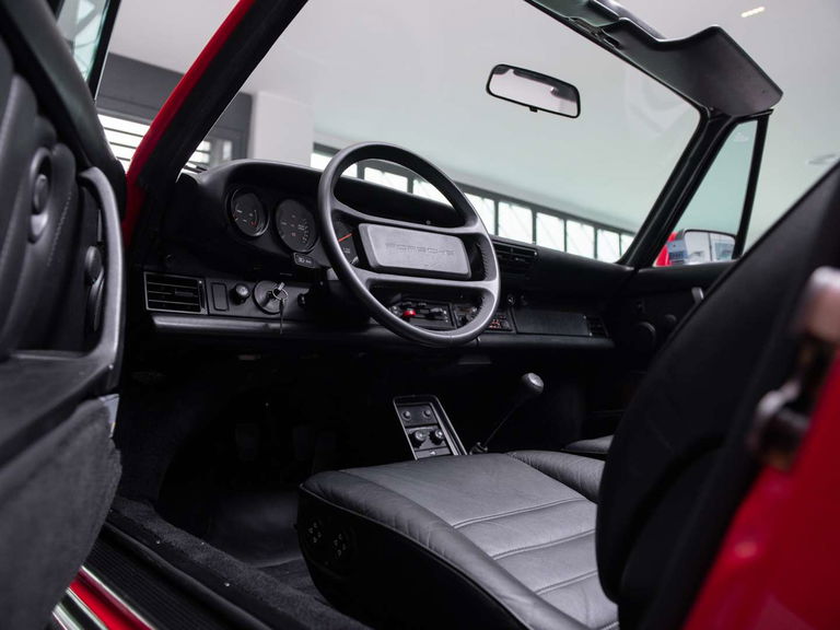 Porsche 911 Carrera 3.2