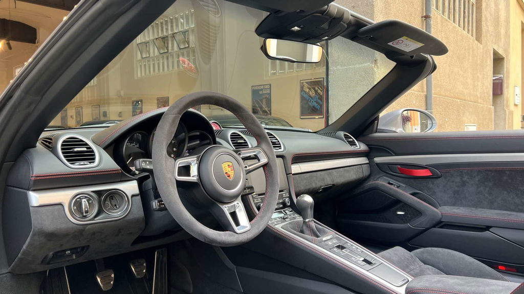 Porsche 718 Spyder