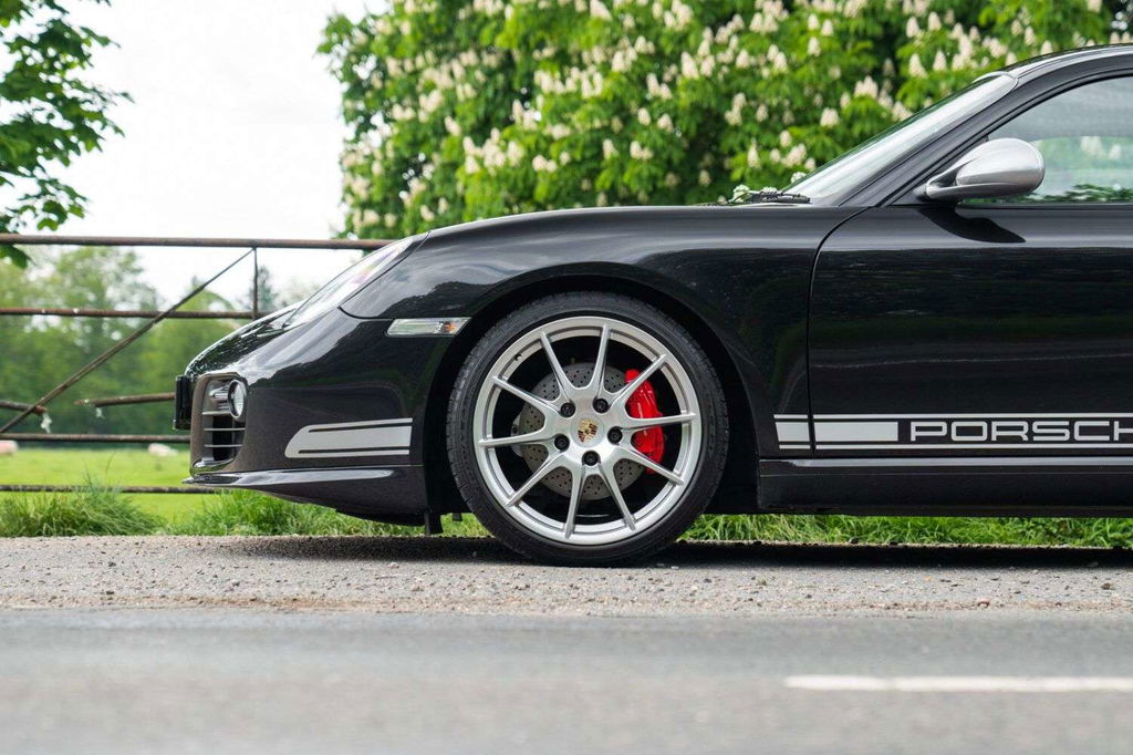 Porsche 987 Cayman R