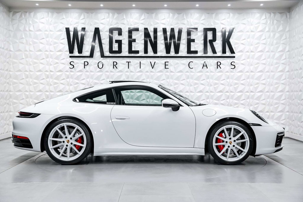 Porsche 992 Carrera 4S