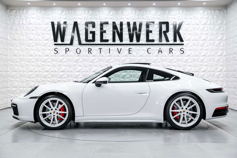 Porsche 992 Carrera 4S