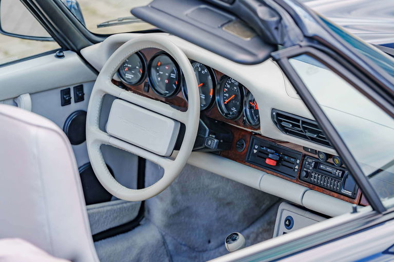 Porsche 911 Carrera 3.2