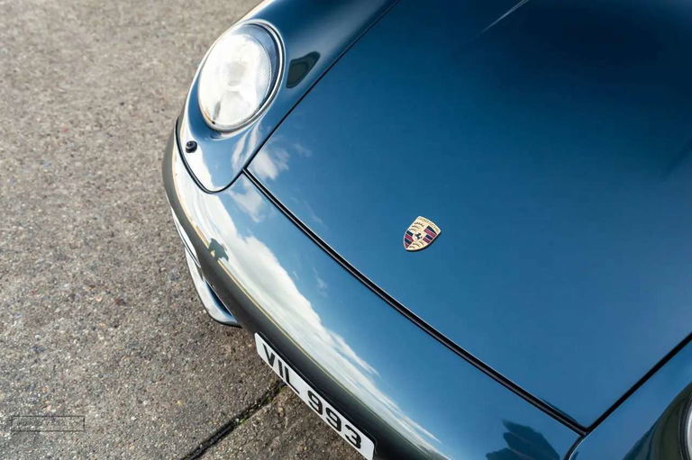 Porsche 993 Carrera 4