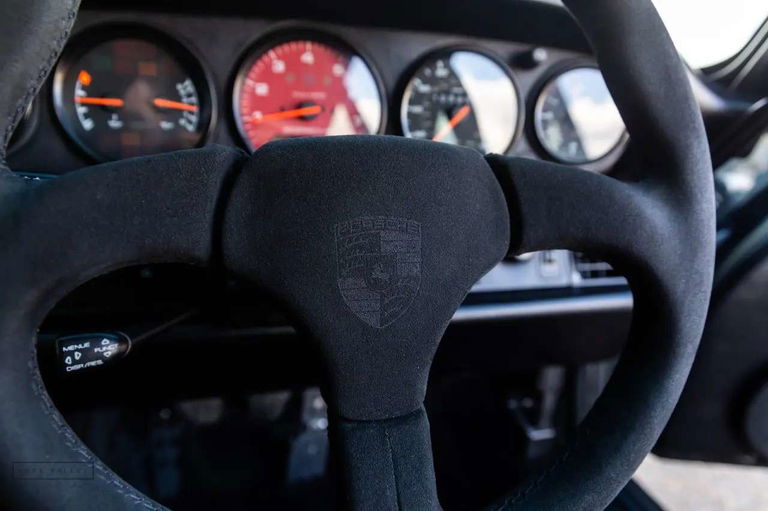 Porsche 993 Carrera 4