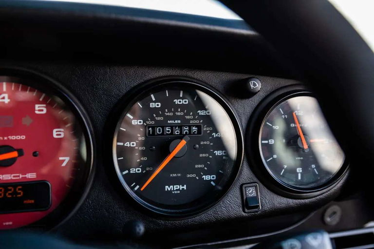 Porsche 993 Carrera 4