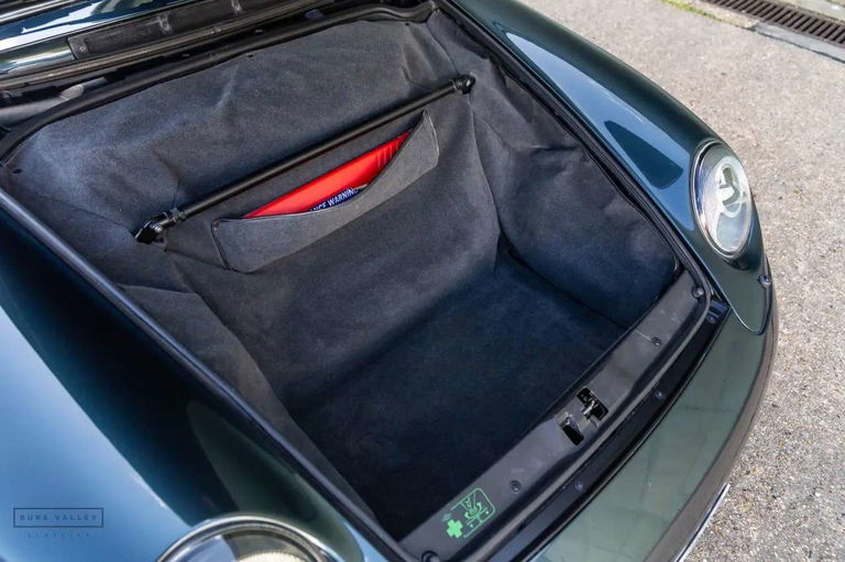 Porsche 993 Carrera 4