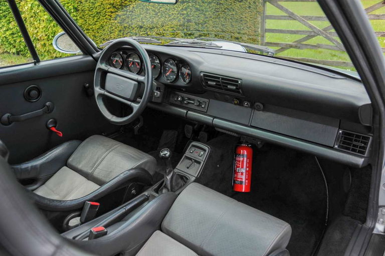 Porsche 964 Carrera RS
