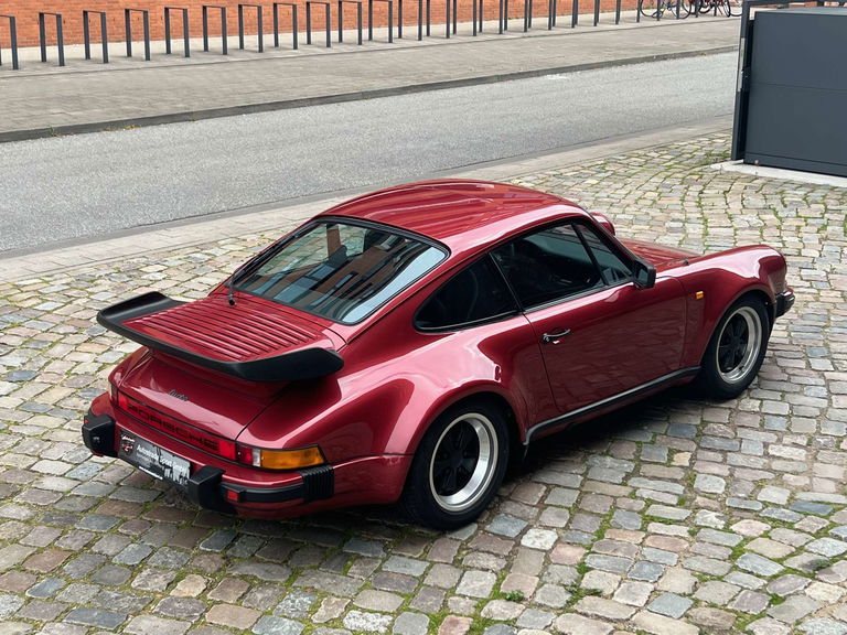 Porsche 911 Turbo 3.3