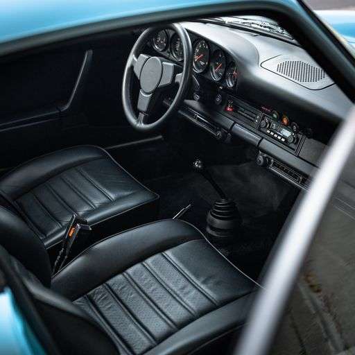 Porsche 911 Carrera (US)