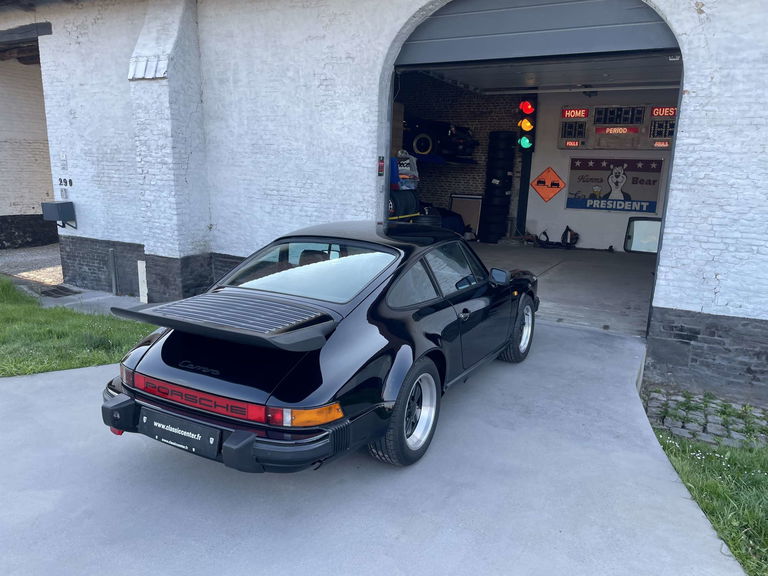 Porsche 911 Carrera 3.2