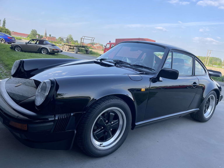 Porsche 911 Carrera 3.2