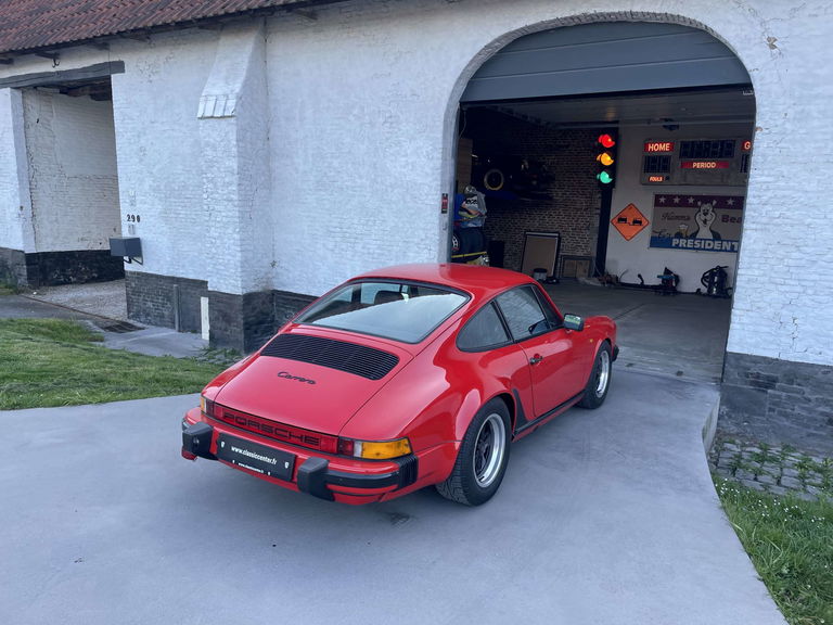 Porsche 911 Carrera 3.2