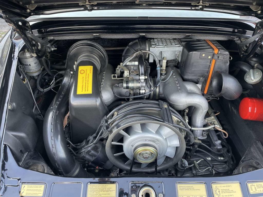 Porsche 911 Carrera 3.2