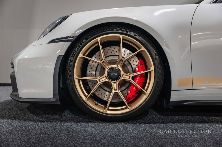 Porsche 992 GT3 Touring