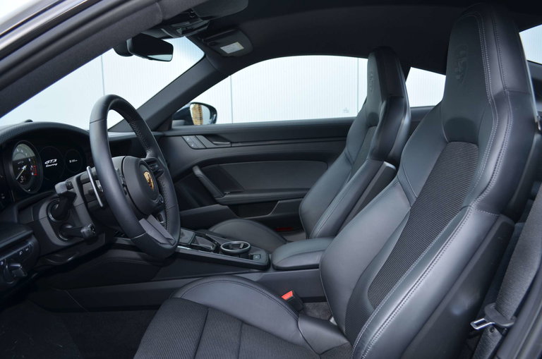 Porsche 992 GT3 Touring