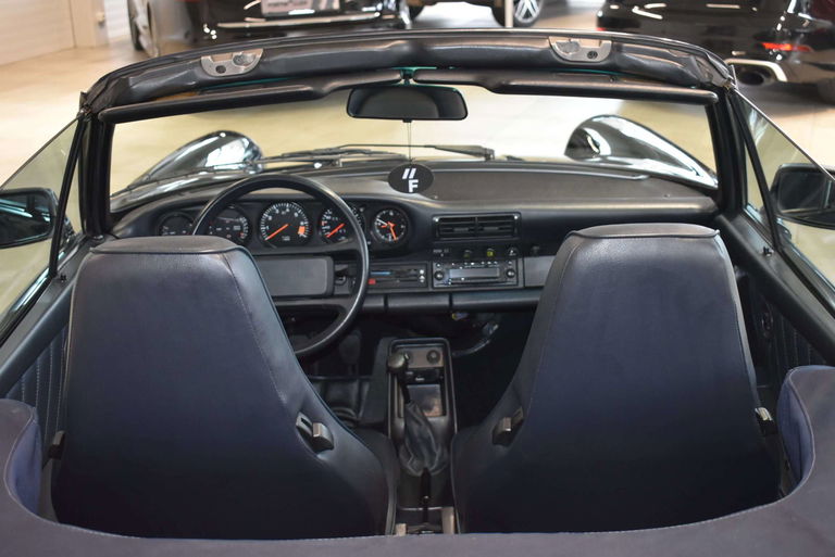 Porsche 911 Carrera 3.2