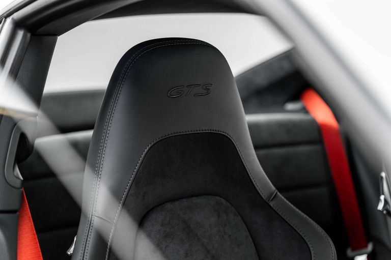 Porsche 991.2 Carrera GTS