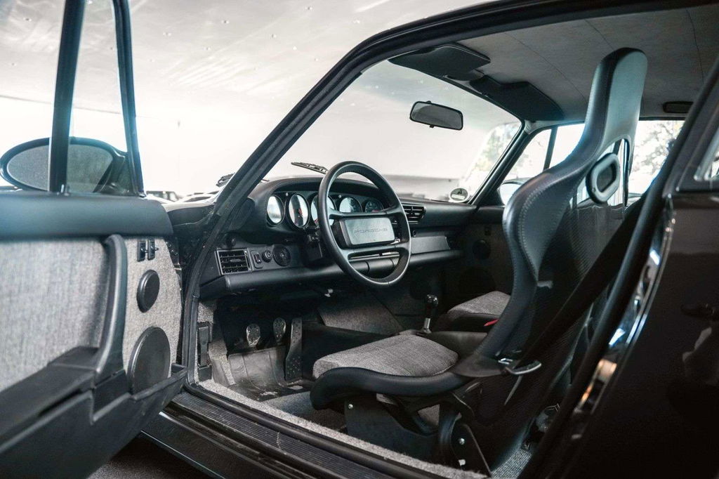 Porsche 964 Carrera 4