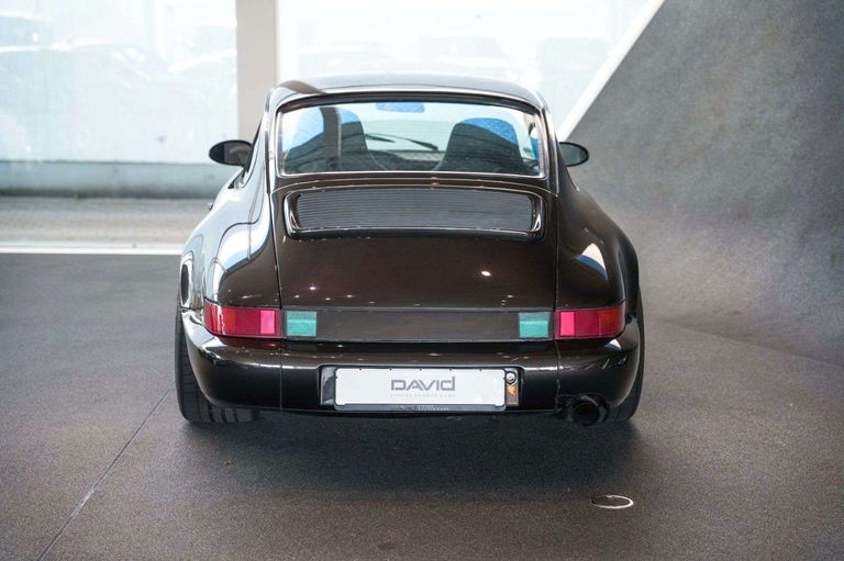 Porsche 964 Carrera 4