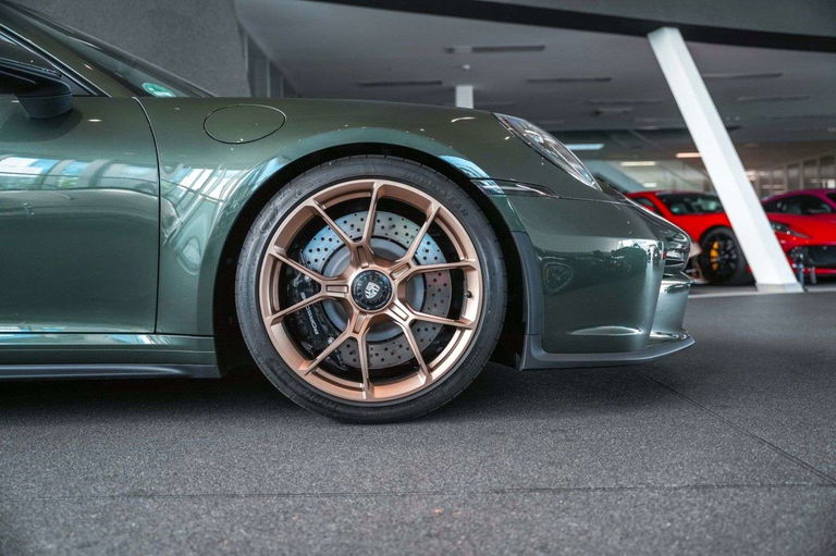 Porsche 992 GT3 Touring