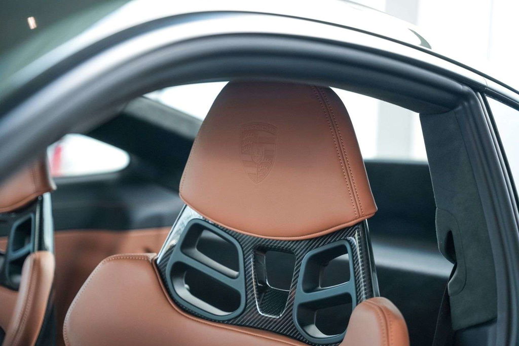 Porsche 992 GT3 Touring