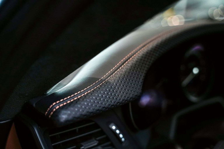 Porsche 992 GT3 Touring