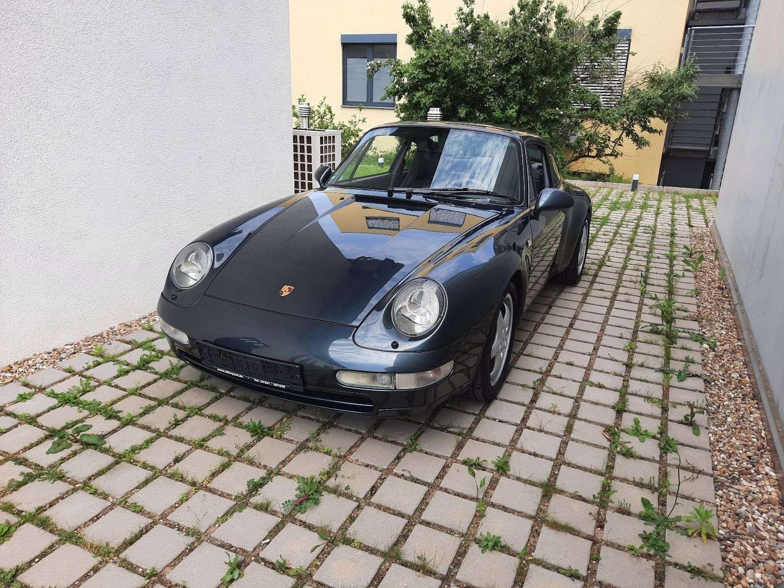 Porsche 993 Carrera 4