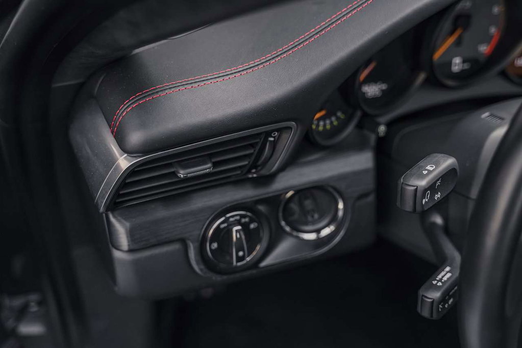 Porsche 991 GT3 Touring
