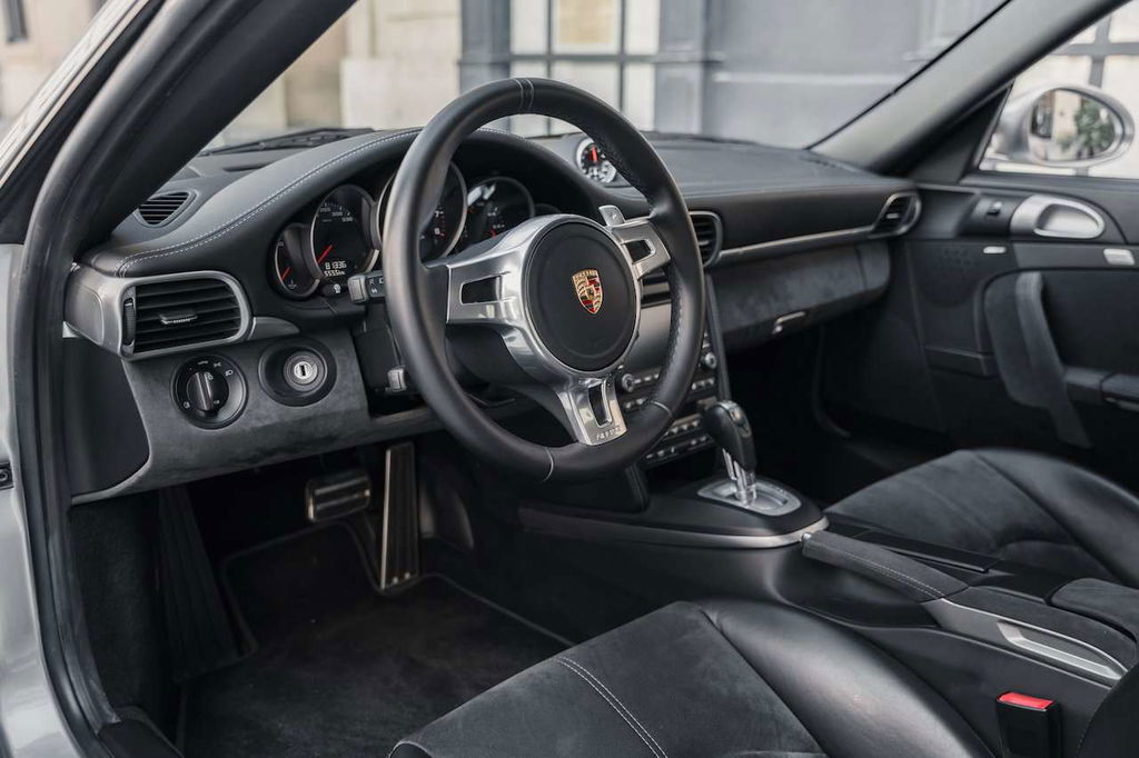 Porsche 997.2 Carrera GTS