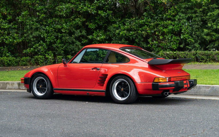 Porsche 911 Turbo Flachbau