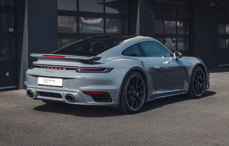 Porsche 992 Turbo