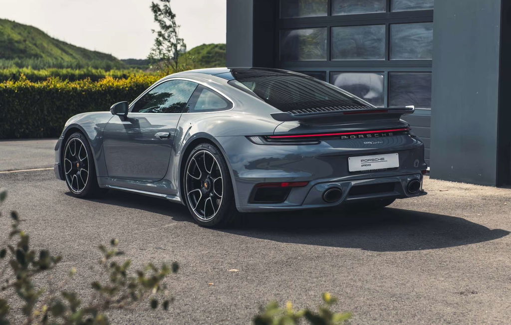 Porsche 992 Turbo