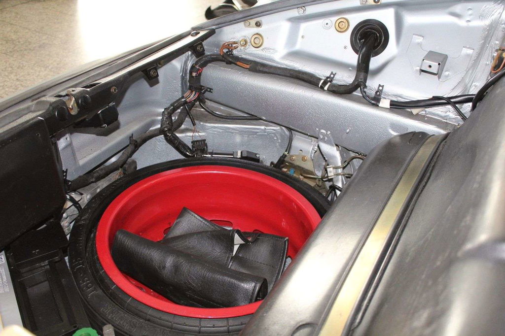 Porsche 964 Carrera 4